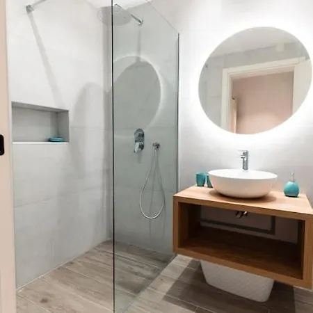 Apartment Top Quality -branded -seafront Sliema